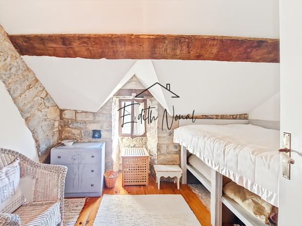 Aguessac (12520) Maison de charme en pierre, 79 m², deux chambres, terrasse aux portes des Gorges du Tarn