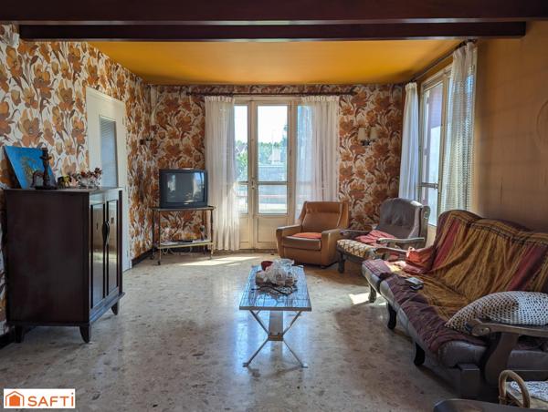 Maison + 9 garages sur terrain divisible de 2 000 m² – Fort potentiel