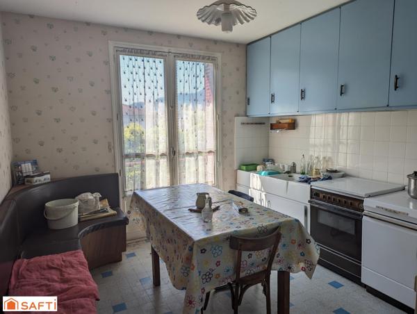 Maison + 9 garages sur terrain divisible de 2 000 m² – Fort potentiel