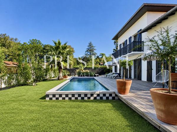 Domaine de Brindos, Anglet : Spacieuse villa avec piscine, ANGLET