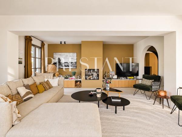 Domaine de Brindos, Anglet : Spacieuse villa avec piscine, ANGLET