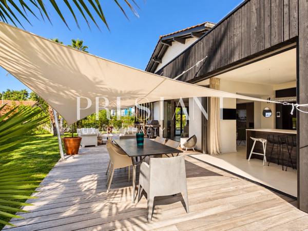 Domaine de Brindos, Anglet : Spacieuse villa avec piscine, ANGLET