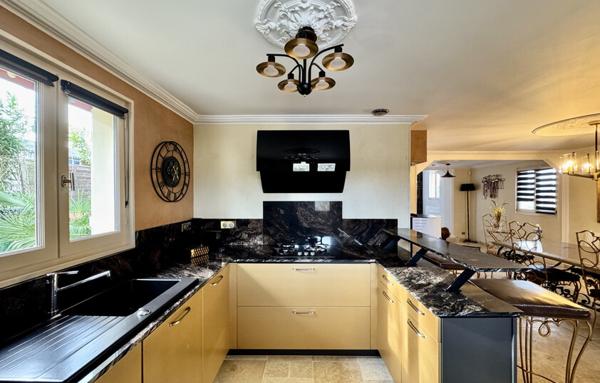 Magnifique Maison 6 Pièces avec terrasse et garage à Saint-Pantaléon-de-Larche