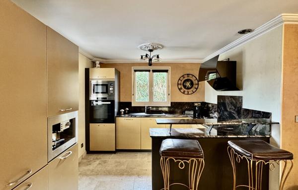 Magnifique Maison 6 Pièces avec terrasse et garage à Saint-Pantaléon-de-Larche