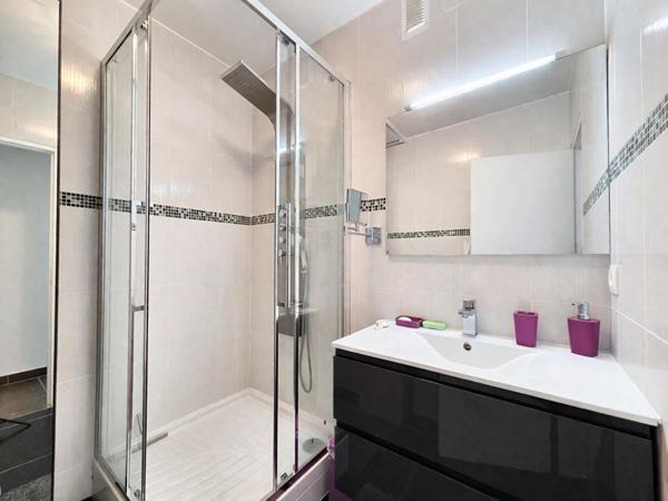 Appartement Fontenay Le Fleury 3 pièce(s) 55 m2