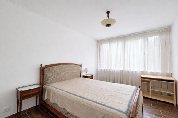 Appartement Fontenay Le Fleury 3 pièce(s) 55 m2