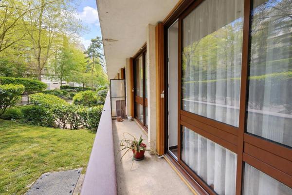 Appartement Fontenay Le Fleury 3 pièce(s) 55 m2