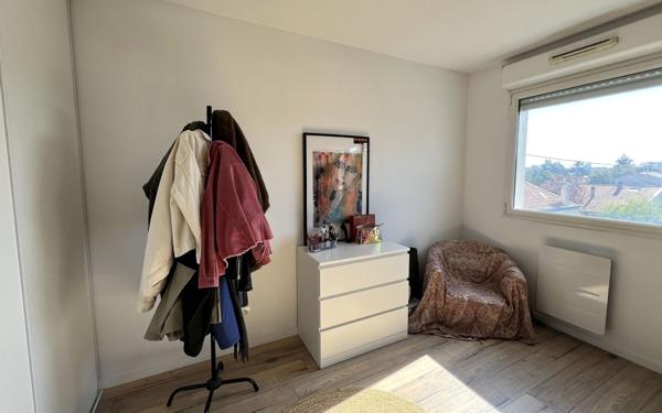 Appartement à vendre    4 pièces • 77,55 m2 Le Bouscat