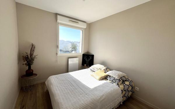 Appartement à vendre    4 pièces • 77,55 m2 Le Bouscat