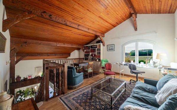 Maison à vendre    7 pièces • 196 m2 Saubrigues