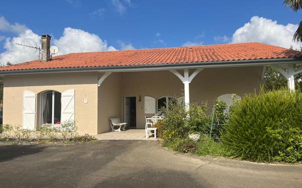 Maison à vendre    7 pièces • 196 m2 Saubrigues