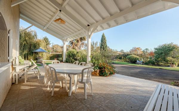 Maison à vendre    7 pièces • 196 m2 Saubrigues