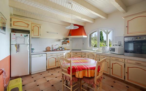 Maison à vendre    7 pièces • 196 m2 Saubrigues