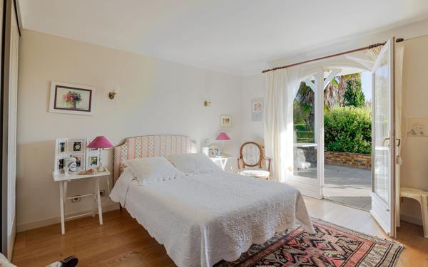 Maison à vendre    7 pièces • 196 m2 Saubrigues