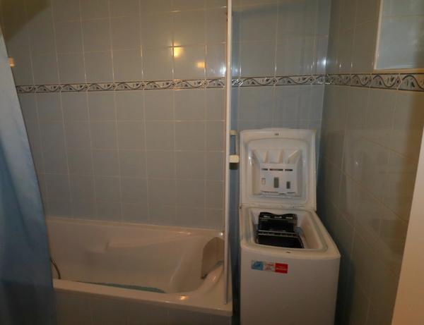 Maison de village en pierre rénovée avec dépendances et terrain arboré proche de CUISERY (71)