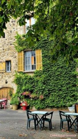 Maison à vendre 11 pièces de 330 m²