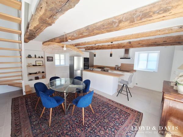 Maison coup de coeur, magnifiquement rénovée, nichée au coeur du village de Queniquen, aux portes de Guerande