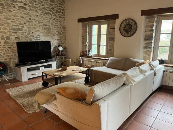 À vendre - Villa, 7 pièces située à Bayonne (64100)