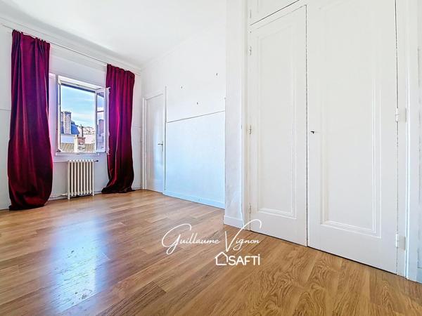 Joli T3 dans immeuble Art Déco secteur Foch