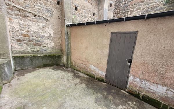 Immeuble à vendre    6 pièces • 104 m2 Saint-Brieuc