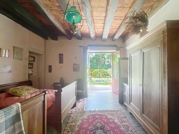 Marsac-sur-l'Isle (24430) Ancien prieuré du XVe siècle,un lieu secret aux portes de Périgueux