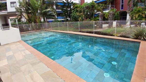 A vendre t2 à Saint-Denis dans une résidence de standing avec piscine et gardien