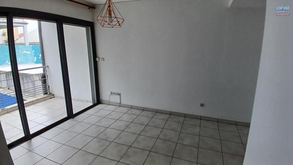 A vendre t2 à Saint-Denis dans une résidence de standing avec piscine et gardien