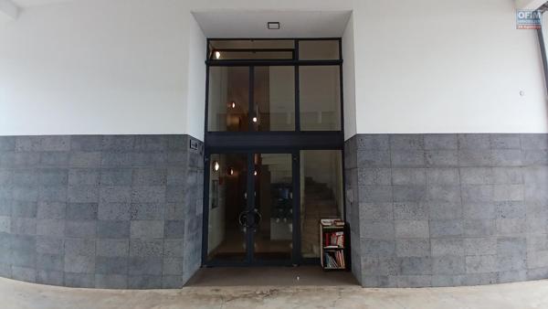 A vendre t2 à Saint-Denis dans une résidence de standing avec piscine et gardien