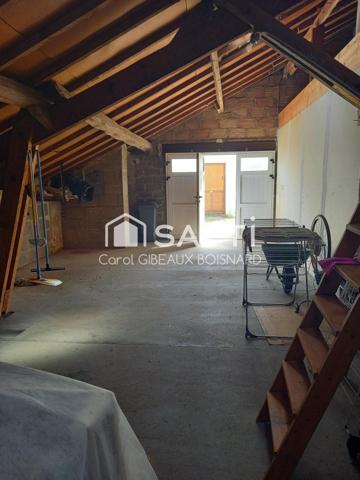 Ensemble 2 habitations de plain-pied communicantes avec garage et terrain