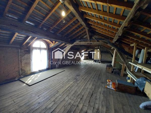 Ensemble 2 habitations de plain-pied communicantes avec garage et terrain