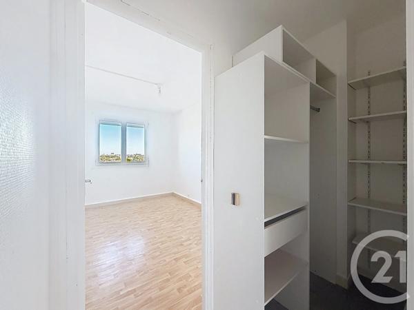 Appartement F3 à vendre  3 pièces - 60,69 m 2   LA CHAPELLE ST LUC  - 10