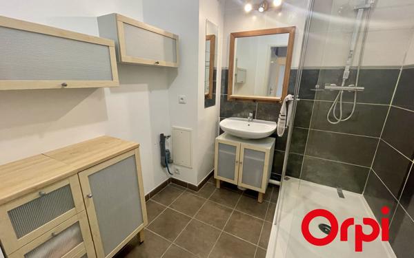 Appartement à vendre    3 pièces • 70 m2 Montigny-le-Bretonneux