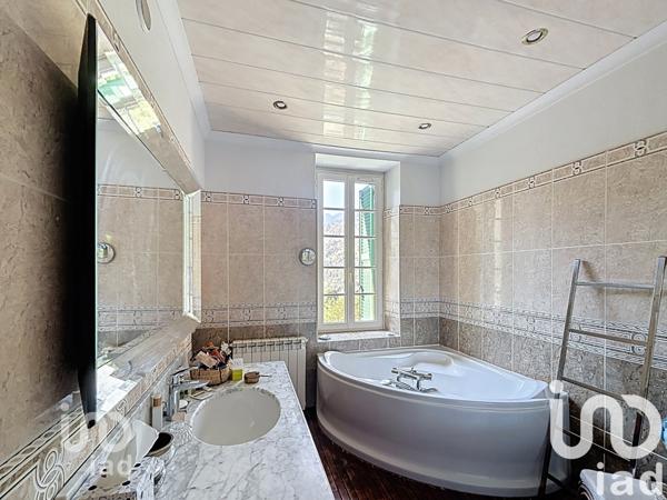 Maison à vendre 7 pièces 260 m² Saint-Martin-Vésubie