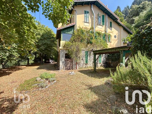 Maison à vendre 7 pièces 260 m² Saint-Martin-Vésubie