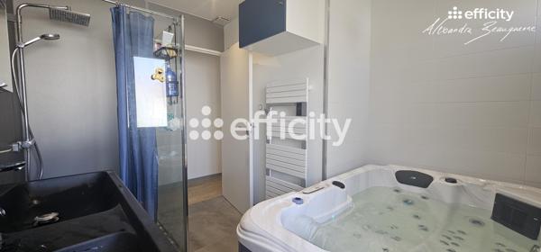 Maison
         6 pièces
        - 115 m² Exclusivité 325 000 € *