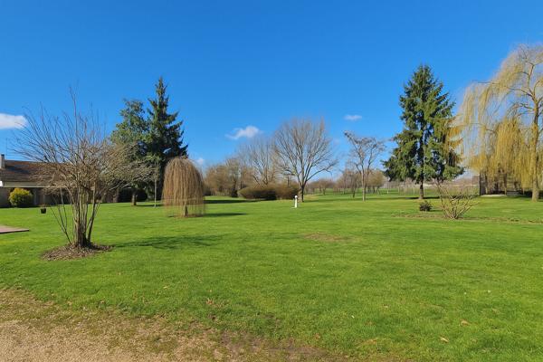 Charmante longère à Mont Près Chambord