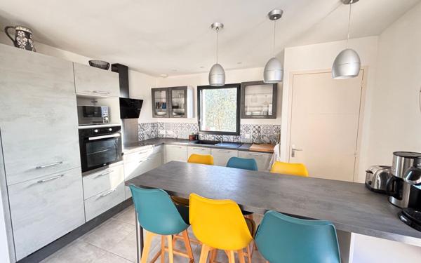 Maison à vendre    5 pièces • 153 m2 Guérande