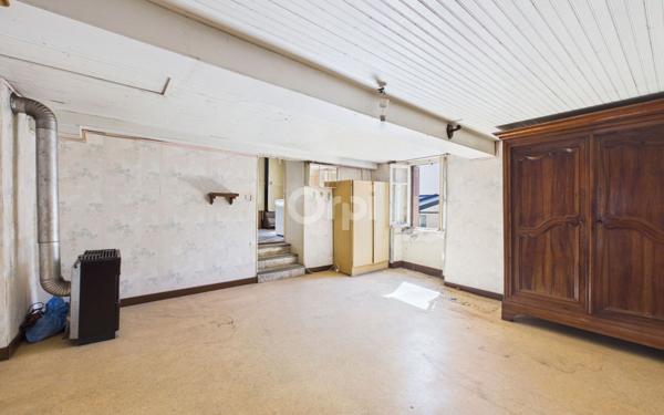 Maison à vendre    3 pièces •  Échenoz-la-Méline