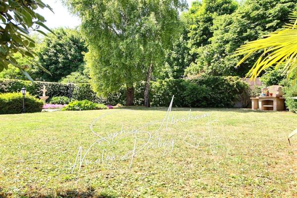 Maison individuelle sur sous-sol total, 4 chambres avec jardin