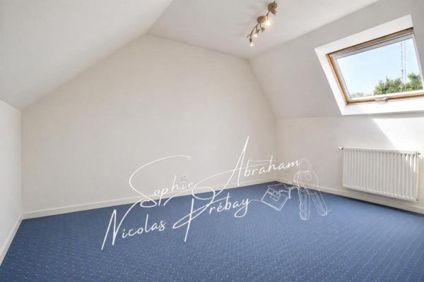 Maison individuelle sur sous-sol total, 4 chambres avec jardin