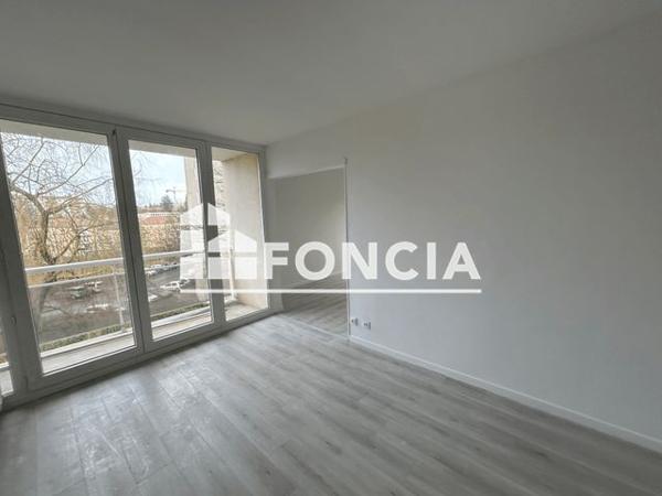 À vendre Appartement 5 pièces 96 m² - Saint-étienne 42000