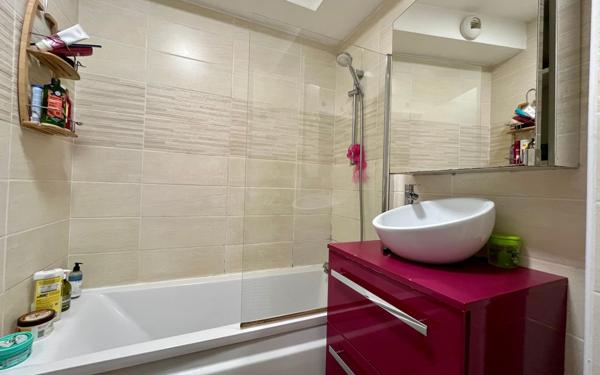 Appartement à vendre    3 pièces • 64 m2 Ondres