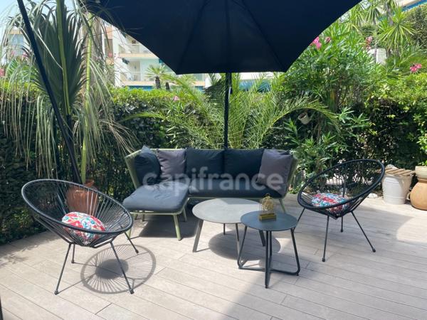 Cannes, 100m de la plage, piscine extérieure, intérieure, sauna, hammam, possibilité garage en sous-sol...