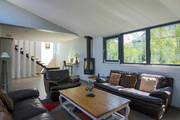 Maison d'architecte de 143 m² à proximité immédiate des bords de Marne