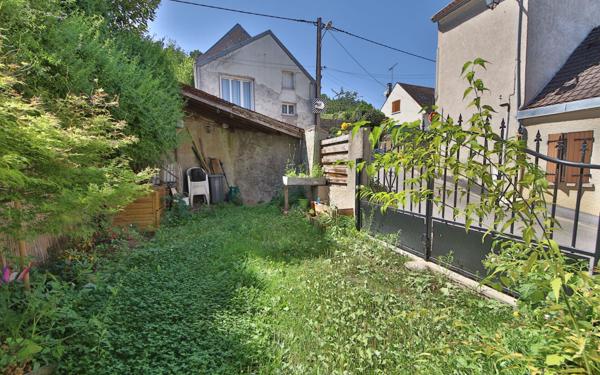 Maison à vendre    5 pièces • 105 m2 Chierry