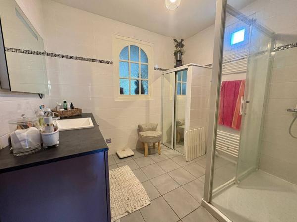 Maison à vendre 8 pièces de 183 m²