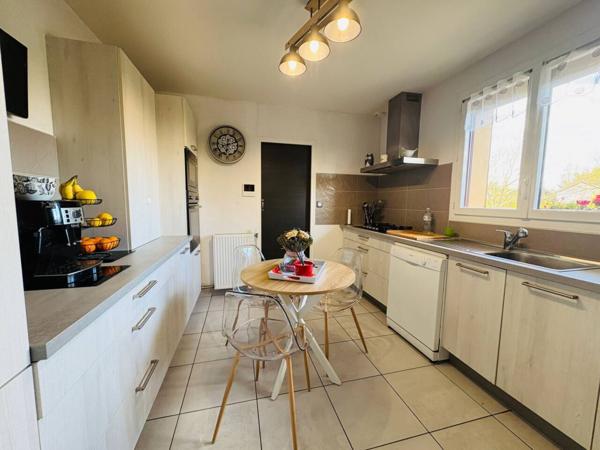 Maison à vendre 8 pièces de 183 m²
