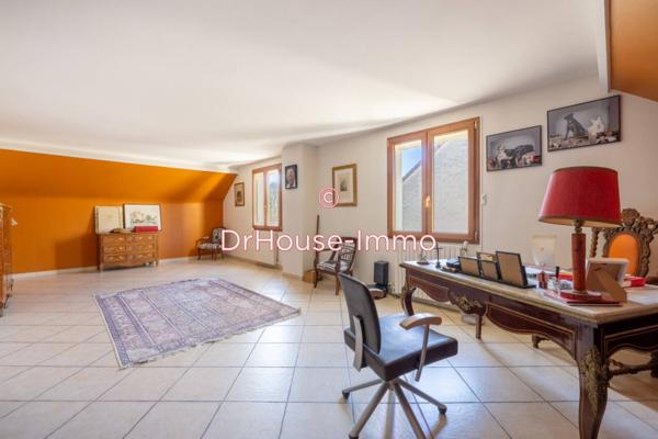 Maison à vendre 7 pièces de 213 m²