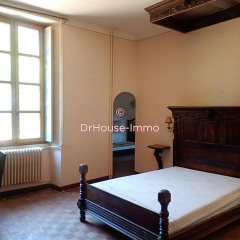 Château à vendre 45 pièces de 883 m²