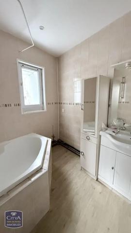 Appartement à louer 2 pièces 48.28m² Hénin-Beaumont (62110)